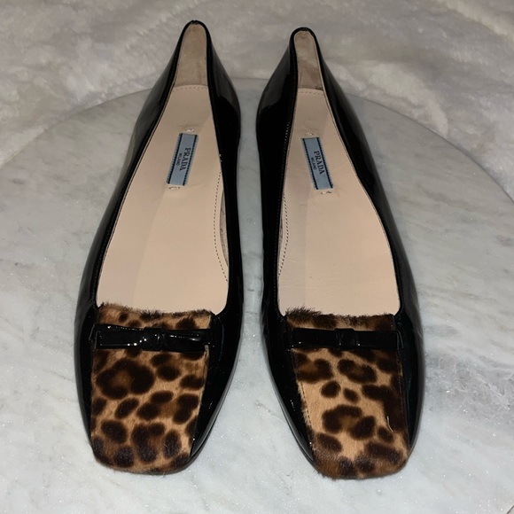 Prada Black Patent Leather Loafer Flats 39.5 - Picture 1 of 11